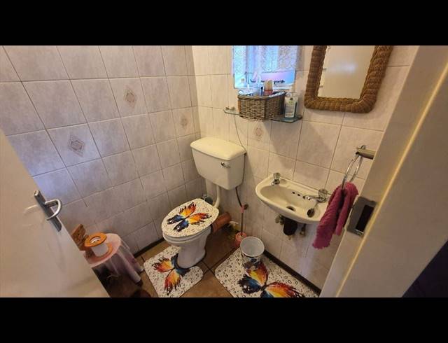 3 BEDROOM APARTMENT FOR SALE IN ASTON MANOR